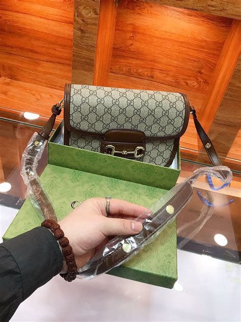 gucci 1955馬鞍包|Gucci 1955马衔扣系列手袋将品牌与马术世界的渊源融入配件，成 .